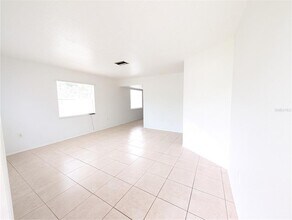 3918 25th St W in Bradenton, FL - Building Photo - Building Photo