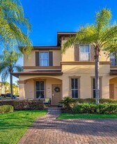 746 Terra Lago St in Davenport, FL - Building Photo