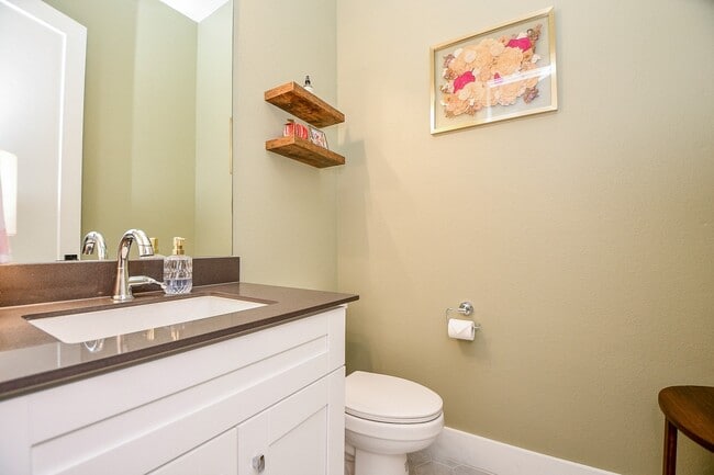 property at 5710 White Magnolia St.
