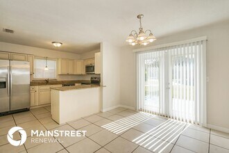 301 Farmbrook Rd in Port Orange, FL - Building Photo - Building Photo
