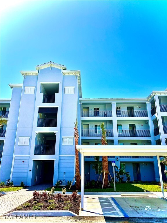 property at 14221 Heritage Landing Blvd