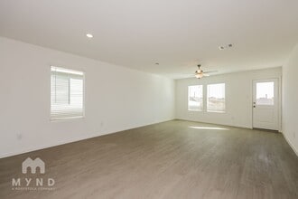 2765 Mistwood Dr in Fort Worth, TX - Foto de edificio - Building Photo