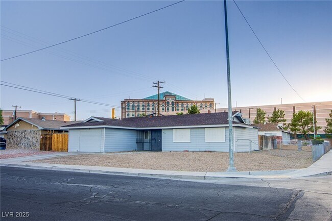 4153 Crater St in Las Vegas, NV - Building Photo - Building Photo