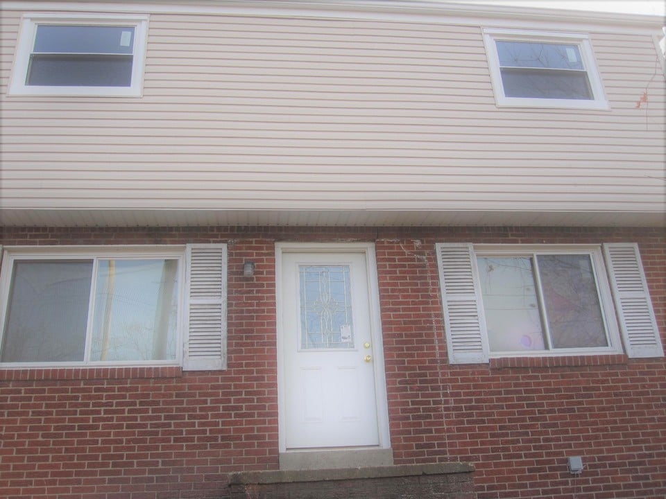 2548 Wadsworth St-Unit -2 in Pittsburgh, PA - Building Photo