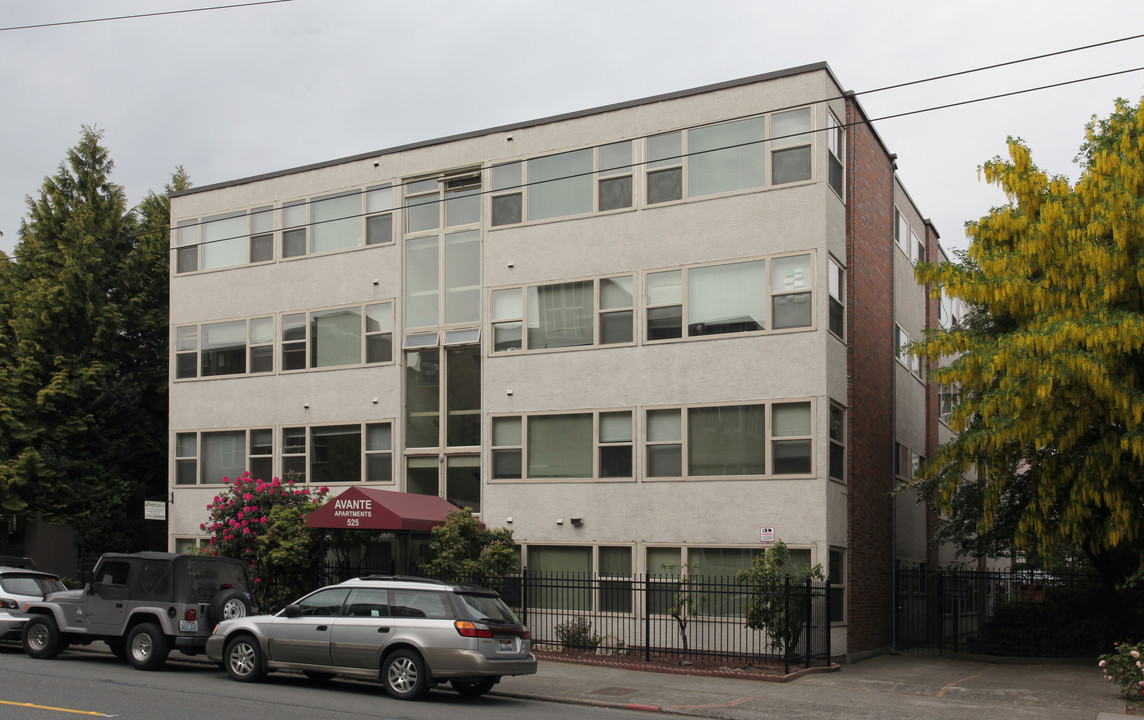 The Avante Apartments in Seattle, WA - Foto de edificio