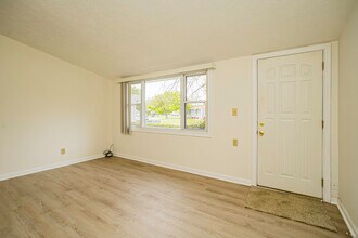 2804 N Colbert Dr in Muncie, IN - Building Photo - Building Photo
