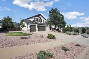 2030 Silver Creek Dr in Colorado Springs, CO - Building Photo