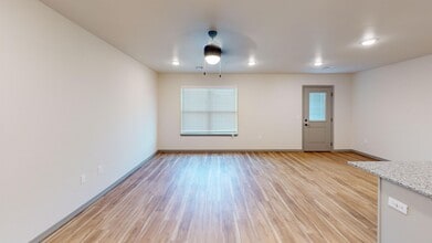 Reserve on 29th Townhomes in Oklahoma City, OK - Building Photo - Building Photo