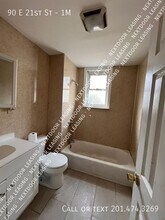 90 E 21st St in Bayonne, NJ - Building Photo - Building Photo