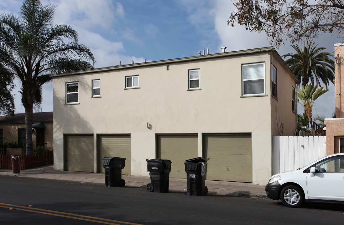 2030 Fern St in San Diego, CA - Building Photo