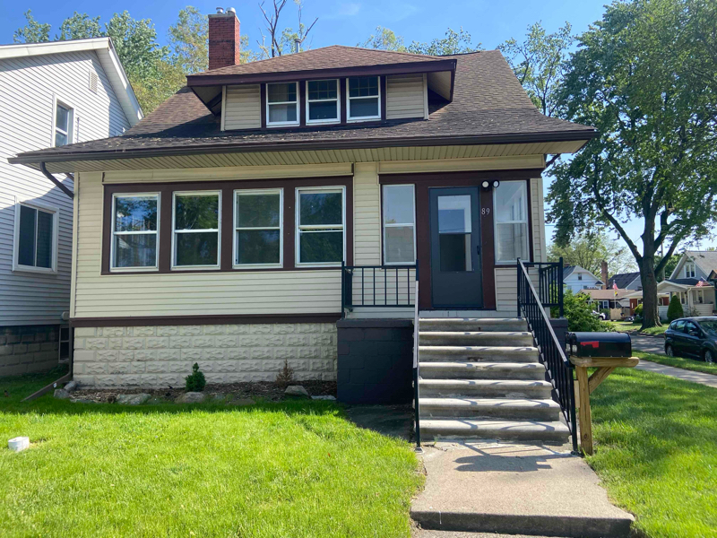 89 North Dr-Unit -2 in Wyandotte, MI - Building Photo