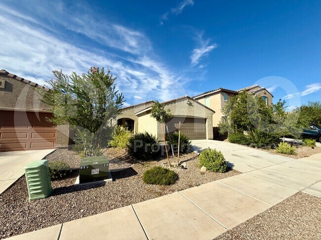 11227 S Weismann Dr in Vail, AZ - Foto de edificio - Building Photo