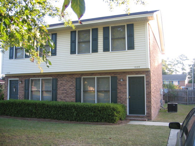 property at 1029 N Guignard Dr