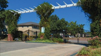 Villages at Lennox Square