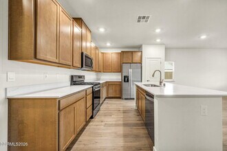 4365 Painted Cloud Wy in Sparks, NV - Building Photo - Building Photo