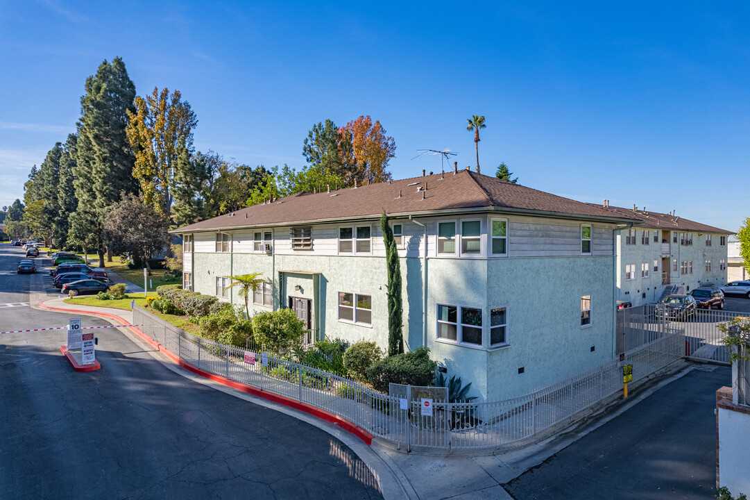 Cameo Woods in Los Angeles, CA - Foto de edificio