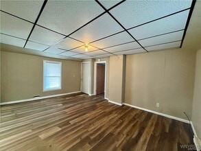 341 Upper Front Ave in Medina, NY - Building Photo - Building Photo