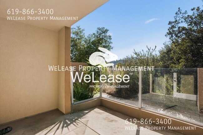 8233 Station Village Ln in San Diego, CA - Building Photo - Building Photo