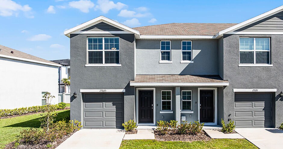Crestview at Grove West Townhomes in Wesley Chapel, FL - Building Photo