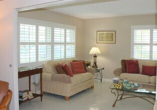 10140 S 44th Dr-Unit -372 in Boynton Beach, FL - Building Photo - Building Photo