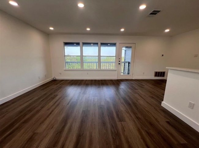 property at 450 Shady Bluff Dr