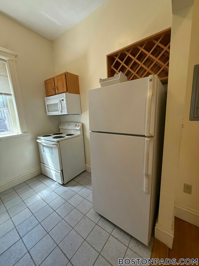 106 Queensberry St in Boston, MA - Building Photo - Building Photo