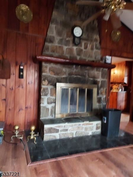 29 Lake Shore Rd W in Hardyston, NJ - Foto de edificio