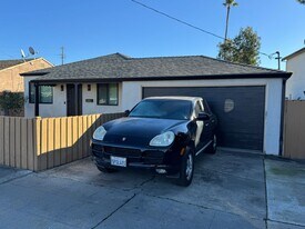 317 Tennyson Rd in Hayward, CA - Building Photo