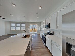10065 Abilene St in Commerce City, CO - Building Photo - Building Photo