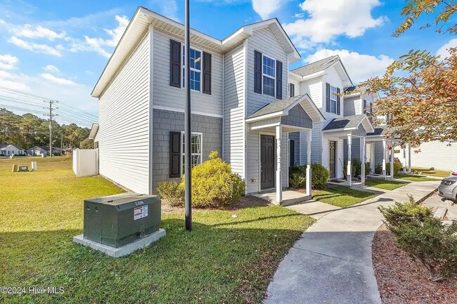 125 W Murrow Ln in Jacksonville, NC - Building Photo - Building Photo