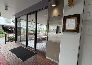 5 Admiral Dr in Emeryville, CA - Building Photo - Building Photo