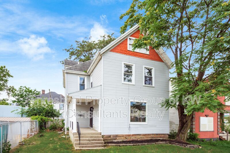 865 Old Leonard Ave in Columbus, OH - Building Photo