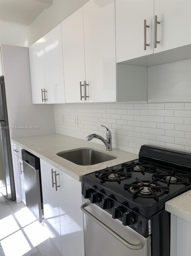 property at 1615 Jefferson Ave