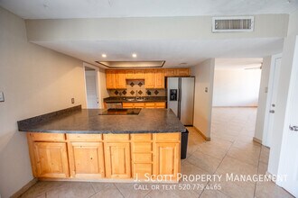 1184 E Diamond Dr in Tempe, AZ - Building Photo - Building Photo