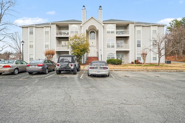 property at 421 Rivertree Ln