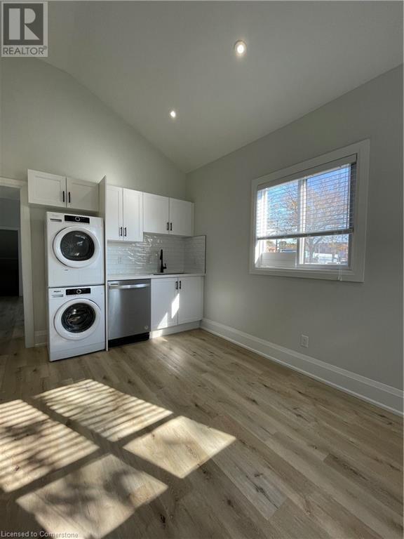 396 Barton St E in Hamilton, ON - Building Photo - Building Photo
