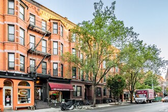 66 7th Ave in Brooklyn, NY - Foto de edificio - Building Photo