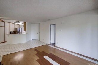 9771 Mesa Springs Way in San Diego, CA - Building Photo - Building Photo