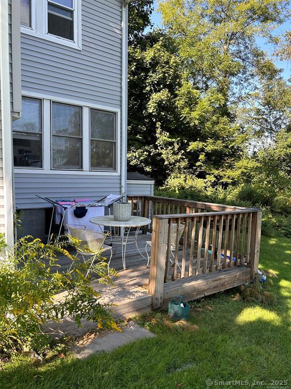 57 S Lake St in Litchfield, CT - Foto de edificio - Building Photo