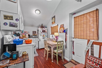 321 Park Pl Ave in Bradley Beach, NJ - Building Photo - Building Photo