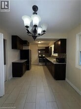 105 Westmount Rd E in Kitchener, ON - Building Photo - Building Photo