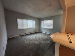 4102 Cope St in Anchorage, AK - Building Photo - Building Photo