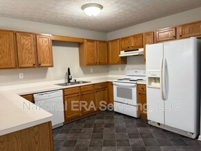 5926 Sherwood Pl in Ellenwood, GA - Building Photo - Building Photo