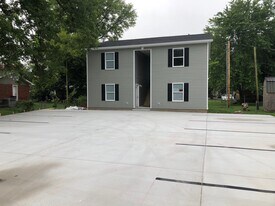 109 W 2nd St, Unit 113 in Jasper, TN - Building Photo