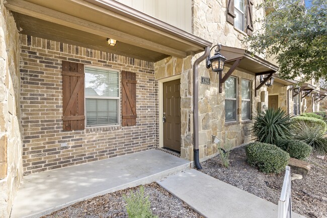 4295 Commando Trl in College Station, TX - Building Photo - Building Photo