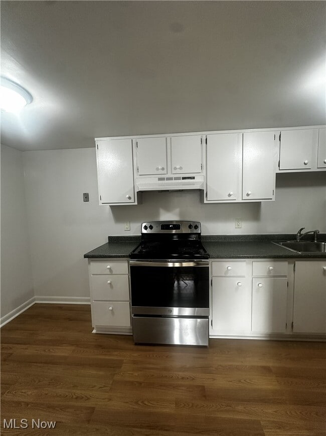 4849 Grace Rd in North Olmsted, OH - Building Photo - Building Photo