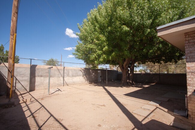 8153 St Andrew Ln-Unit -Unit C in El Paso, TX - Building Photo - Building Photo