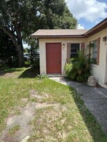 3009 Allred Dr in Auburndale, FL - Building Photo