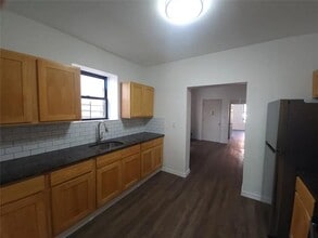 4019 8th Ave in Brooklyn, NY - Building Photo - Building Photo