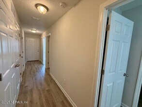 9121 Western Way in Jacksonville, FL - Building Photo - Building Photo